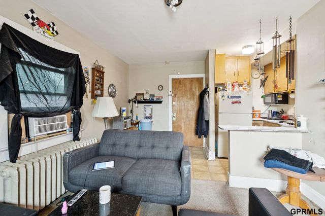 1738 S 32Nd Avenue, Omaha, NE 68105