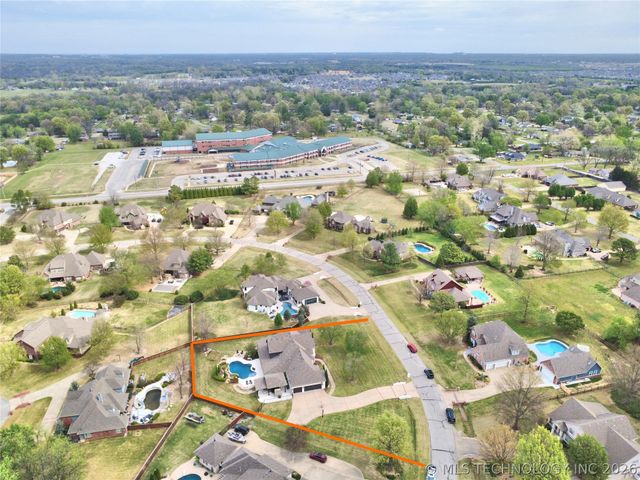 13208 S 118th East Avenue, Broken Arrow, OK 74011