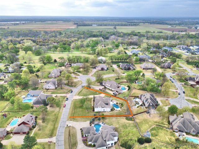 13208 S 118th East Avenue, Broken Arrow, OK 74011