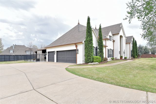 13208 S 118th East Avenue, Broken Arrow, OK 74011