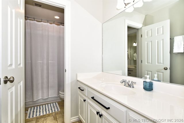 13208 S 118th East Avenue, Broken Arrow, OK 74011