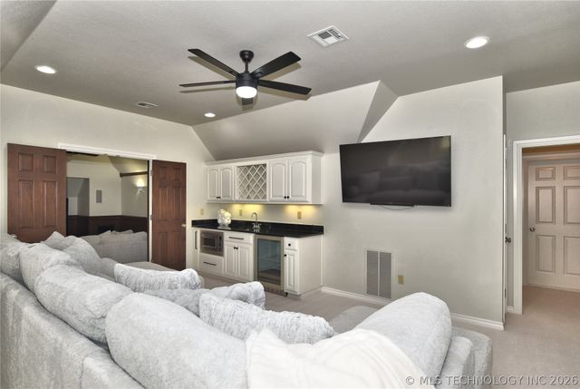 13208 S 118th East Avenue, Broken Arrow, OK 74011