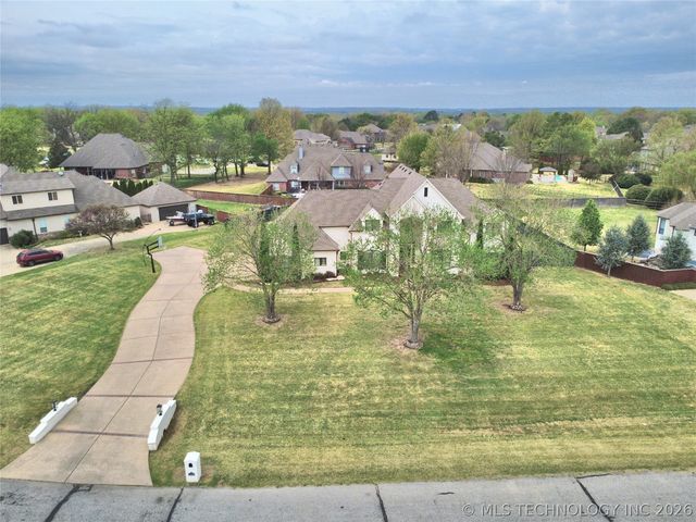 13208 S 118th East Avenue, Broken Arrow, OK 74011