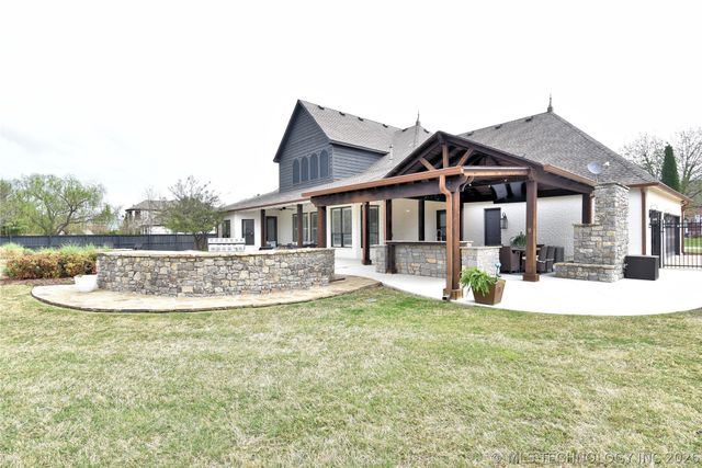 13208 S 118th East Avenue, Broken Arrow, OK 74011