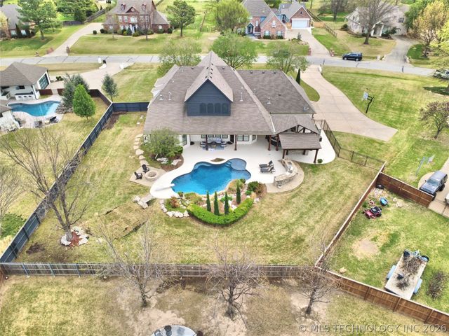 13208 S 118th East Avenue, Broken Arrow, OK 74011