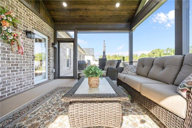 118 Old Dutch Road, Advance, NC 27006