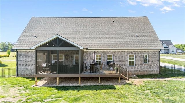 118 Old Dutch Road, Advance, NC 27006