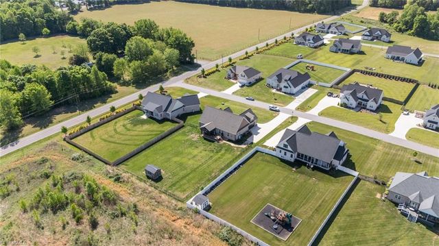 118 Old Dutch Road, Advance, NC 27006