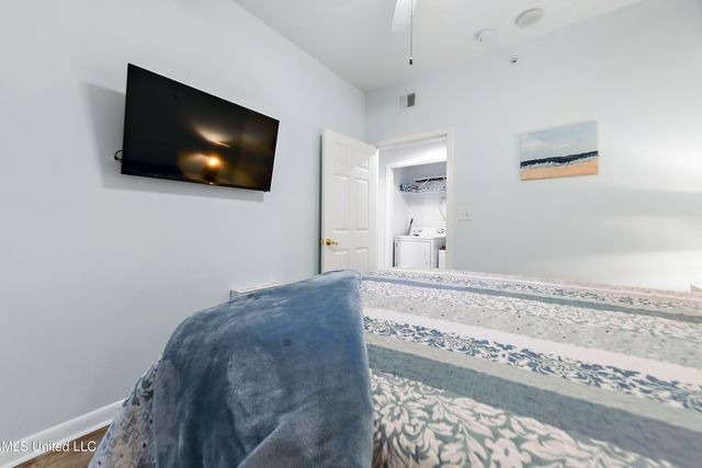 2230 Beach Drive, 304, Gulfport, MS 39507