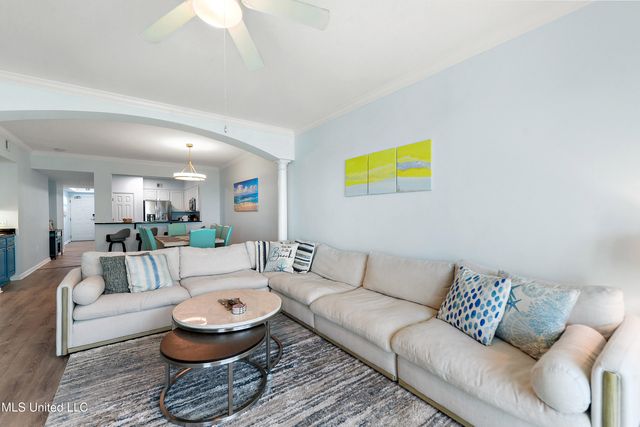 2230 Beach Drive, 304, Gulfport, MS 39507