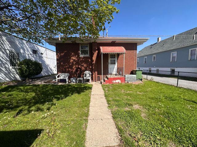 2226 White Oak Avenue, Whiting, IN 46394