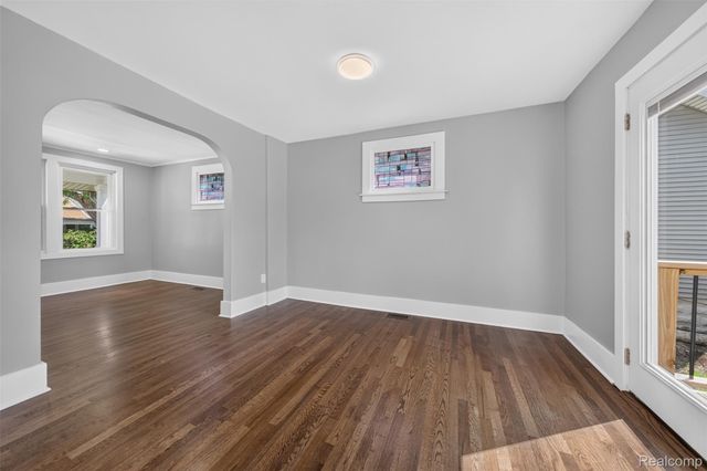 761 Columbia Road, Berkley, MI 48072