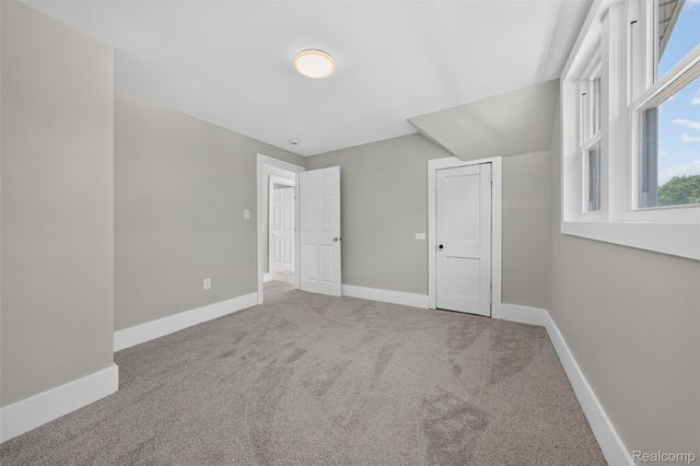 761 Columbia Road, Berkley, MI 48072