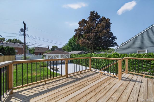 761 Columbia Road, Berkley, MI 48072