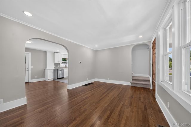 761 Columbia Road, Berkley, MI 48072
