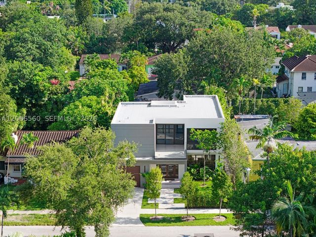 685 NE 81st St, Miami, FL 33138