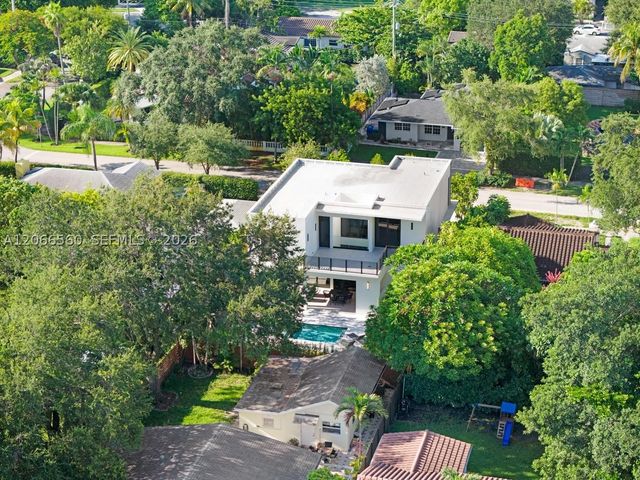 685 NE 81st St, Miami, FL 33138