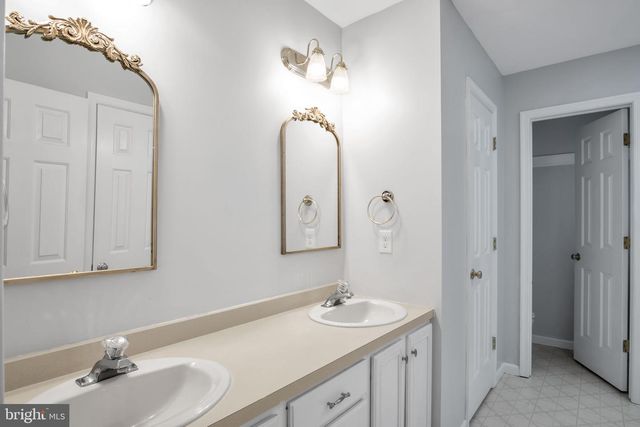 2401 ROLLING HILLS DRIVE, Mechanicsburg, PA 17055