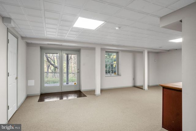 2401 ROLLING HILLS DRIVE, Mechanicsburg, PA 17055