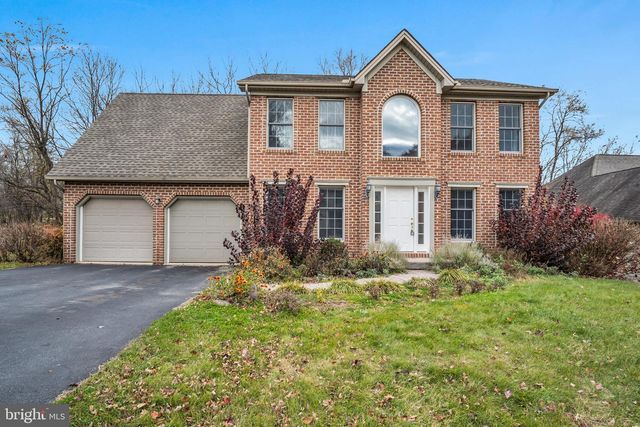 2401 ROLLING HILLS DRIVE, Mechanicsburg, PA 17055