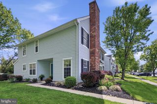 601 LINDSLEY CT, Burlington, NJ 08016