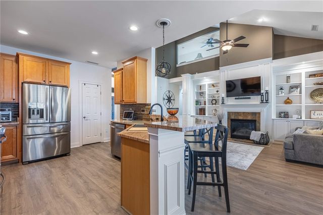 135 Winding Creek Drive, Springboro, OH 45066