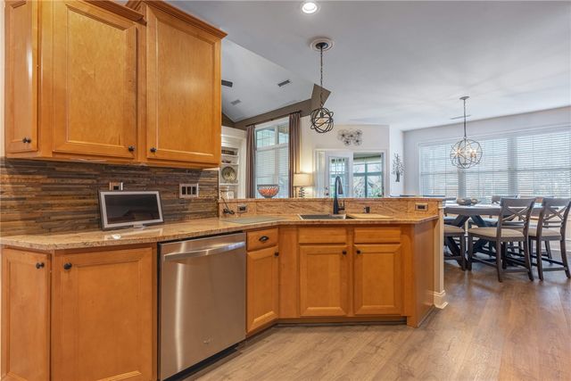 135 Winding Creek Drive, Springboro, OH 45066