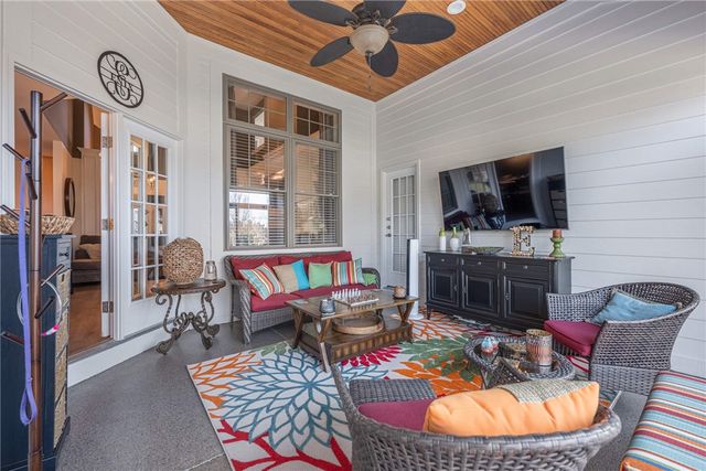 135 Winding Creek Drive, Springboro, OH 45066