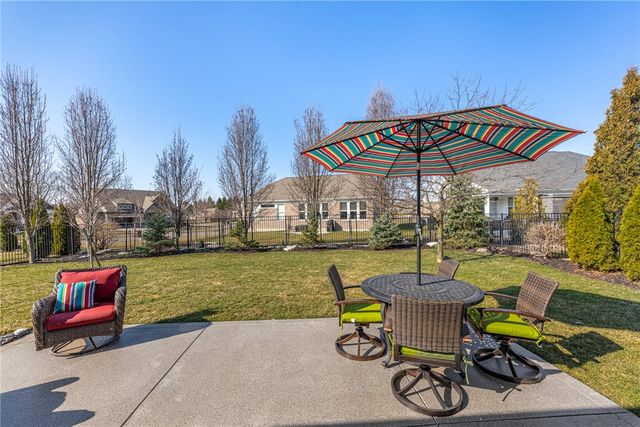 135 Winding Creek Drive, Springboro, OH 45066