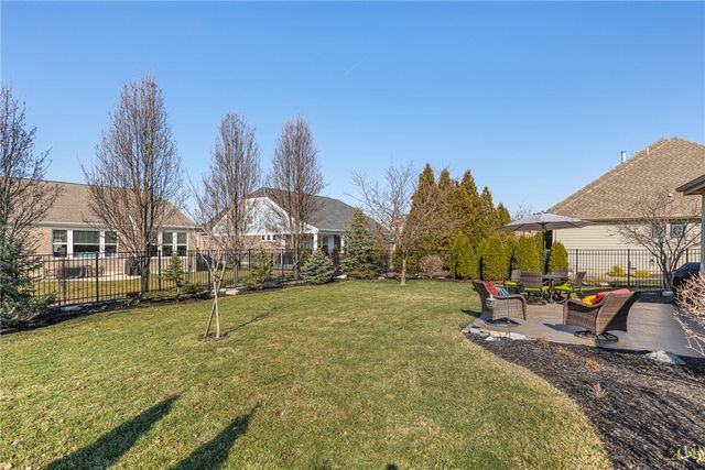 135 Winding Creek Drive, Springboro, OH 45066