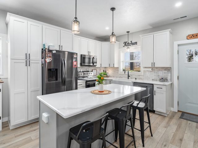 564 Stave Mill Road, Murphysboro, IL 62966