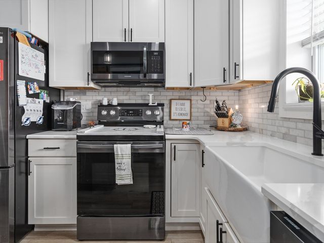 564 Stave Mill Road, Murphysboro, IL 62966