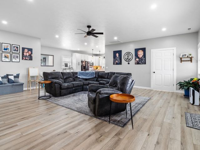 564 Stave Mill Road, Murphysboro, IL 62966