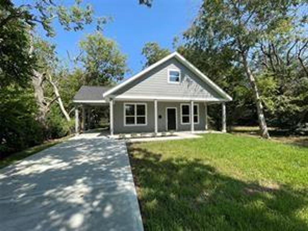 313 2nd Street, Rosenberg, TX 77471