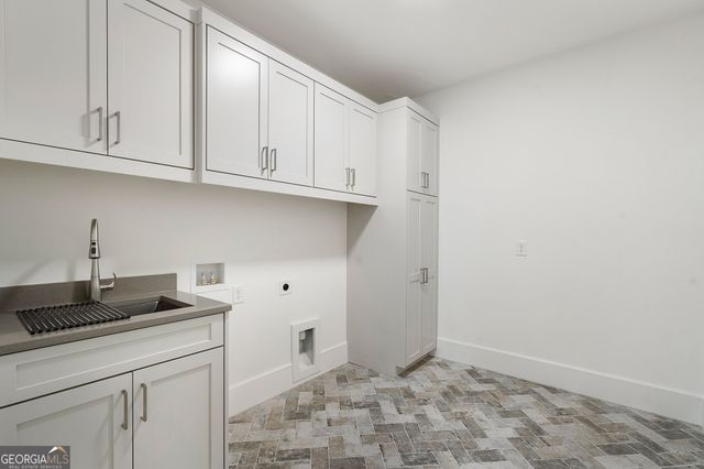 179 Meadow Drive, Alpharetta, GA 30009