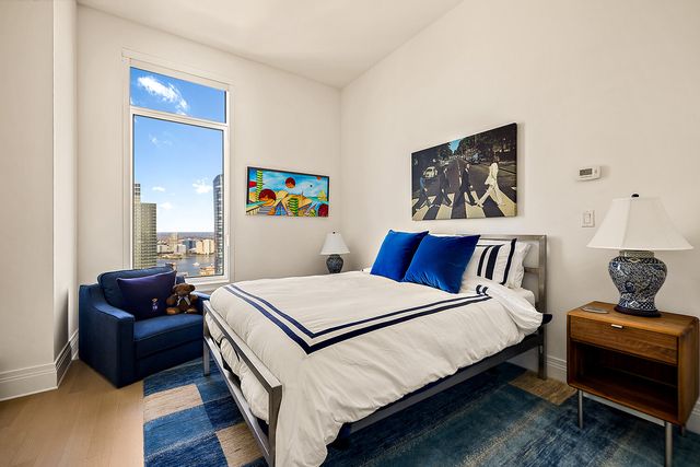 30 Park Pl Apt 55A, New York City, NY 10007