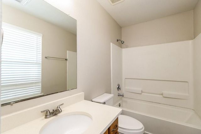 1043 Verde Trails Drive, Houston, TX 77073