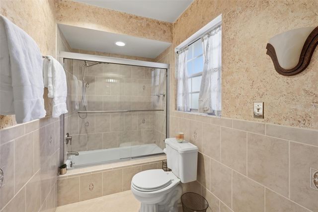 404 OXFORD DRIVE 404, Nokomis, FL 34275