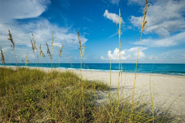 404 OXFORD DRIVE 404, Nokomis, FL 34275
