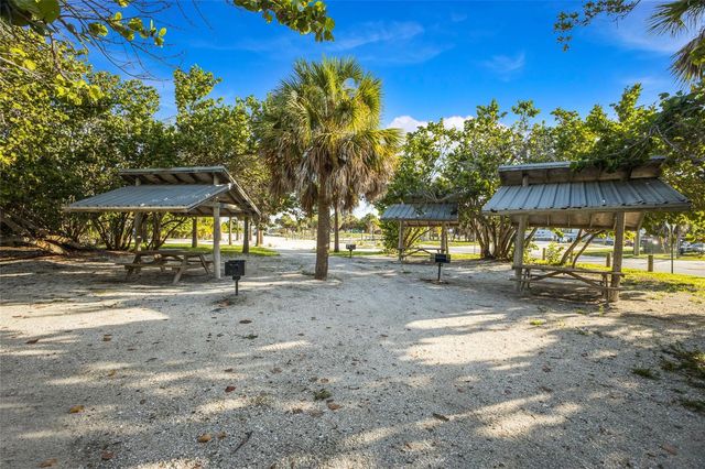 404 OXFORD DRIVE 404, Nokomis, FL 34275