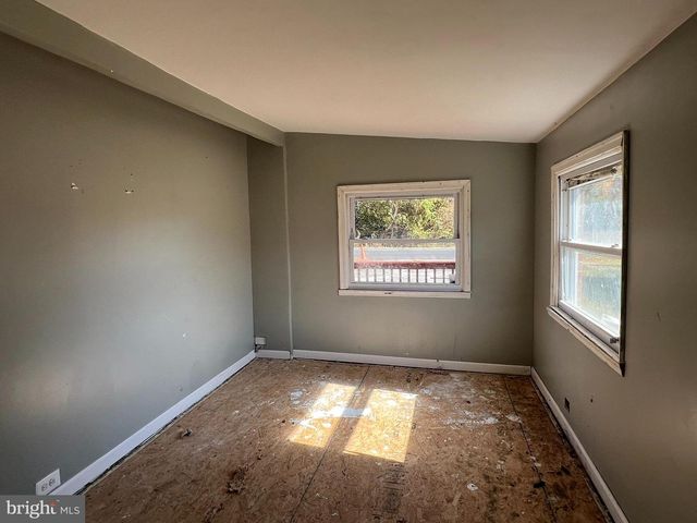 4704 DUPONT PKWY, Townsend, DE 19734