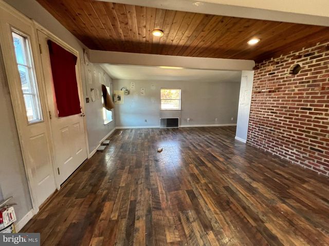 4704 DUPONT PKWY, Townsend, DE 19734