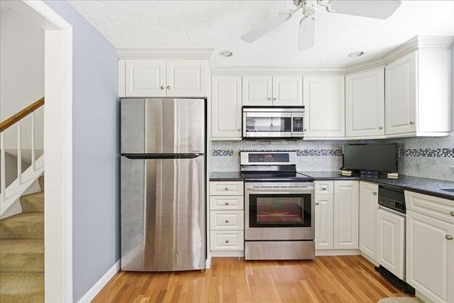 40 Kristin Rd, Plymouth, MA 02360