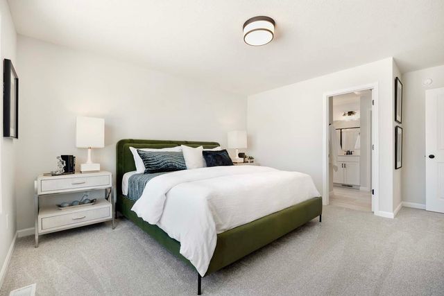 5096 Airlake Drive, Woodbury, MN 55129