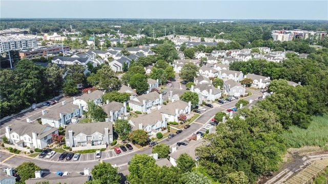 308 Ferdinand CIR, Virginia Beach, VA 23462
