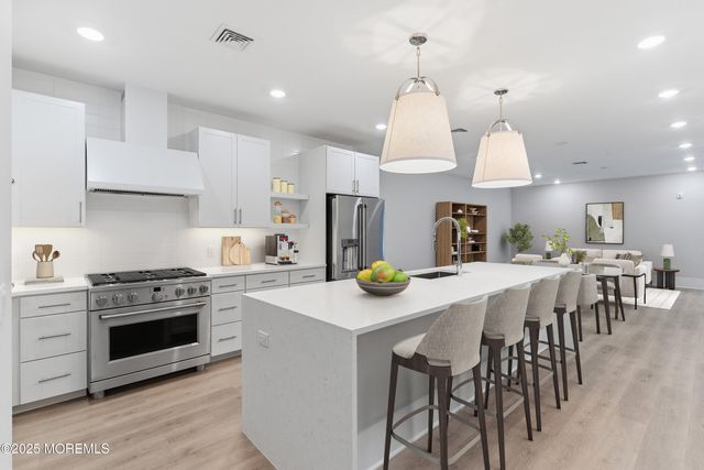 215 2nd Avenue 204, Asbury Park, NJ 07712