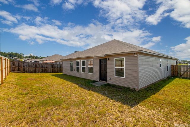 2136 Dandelion Drive, Benton, AR 72019