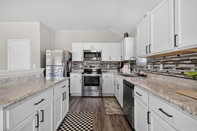 2136 Dandelion Drive, Benton, AR 72019