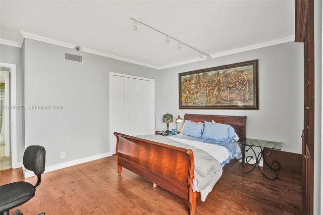 19355 Turnberry Way 8K, Aventura, FL 33180