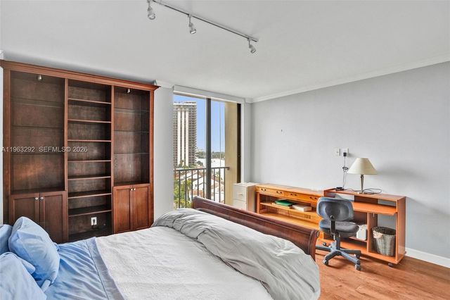 19355 Turnberry Way 8K, Aventura, FL 33180